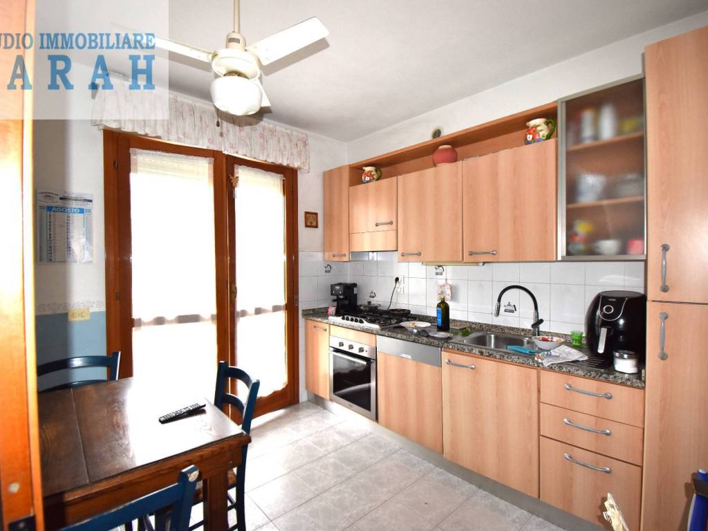 casa indipendente in vendita a Viareggio in zona Centro Storico