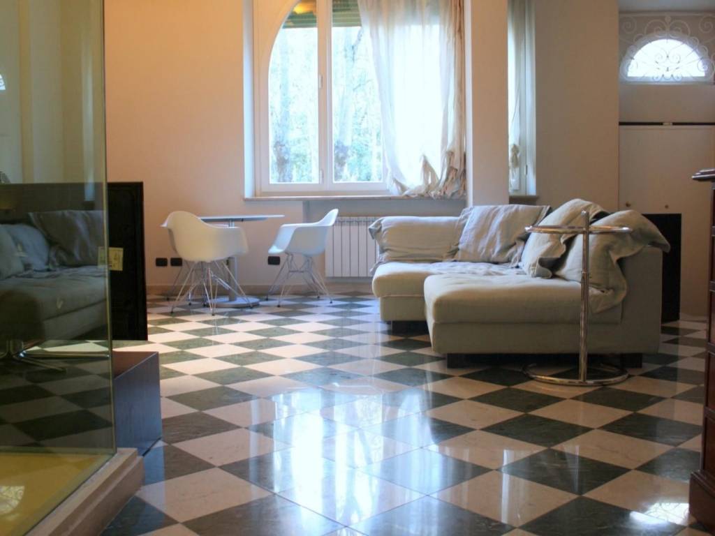 appartamento in vendita a Viareggio