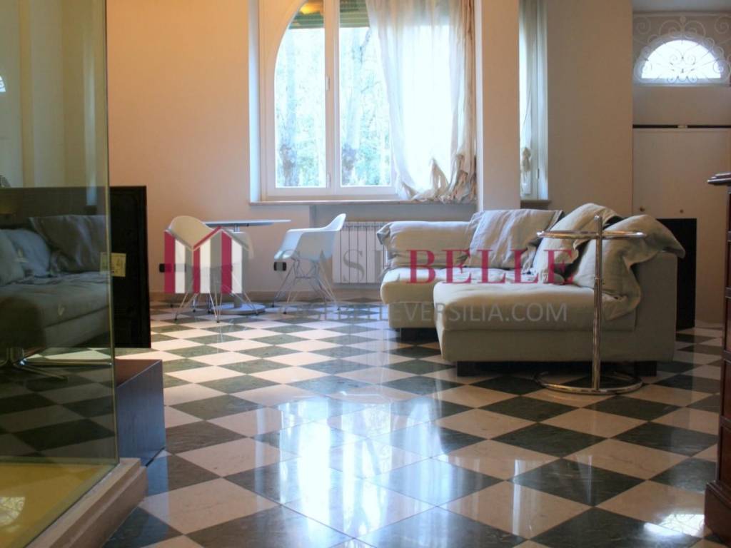 appartamento in vendita a Viareggio