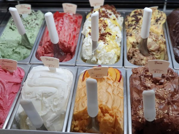 negozio in vendita a Viareggio