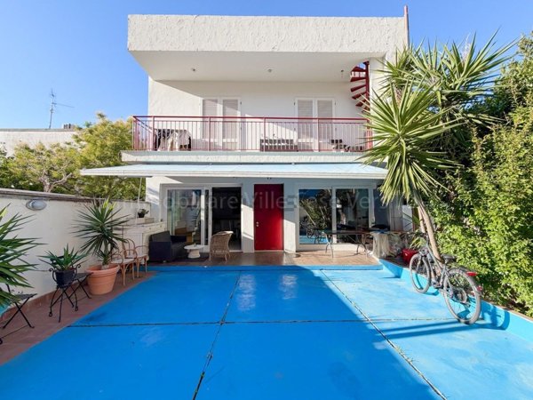 casa indipendente in vendita a Viareggio in zona Campo d'Aviazione