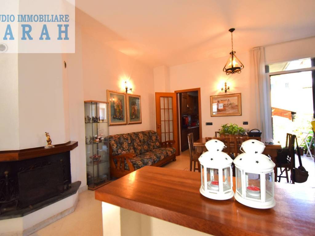 casa indipendente in vendita a Viareggio in zona Marco Polo