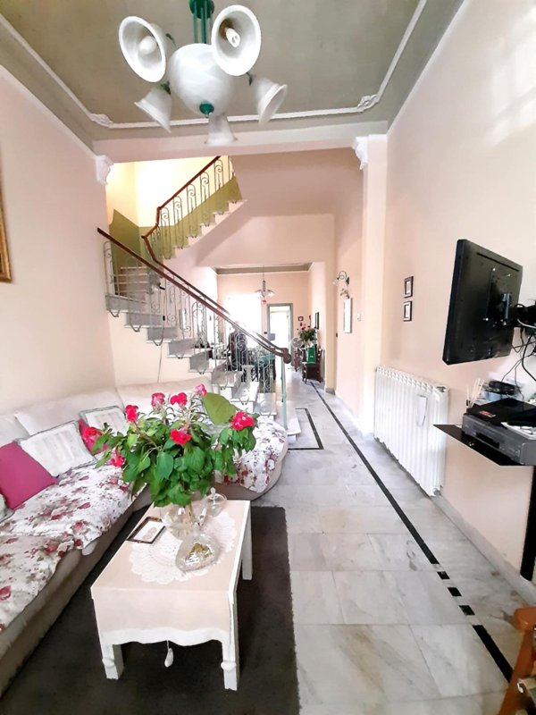 casa indipendente in vendita a Viareggio in zona Centro Storico