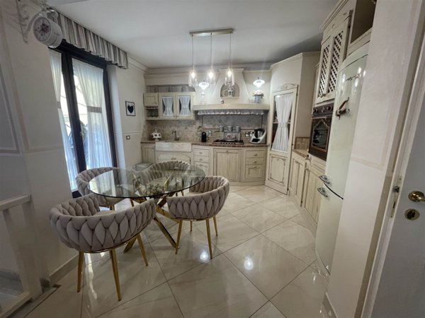 appartamento in vendita a Viareggio in zona Torre del Lago