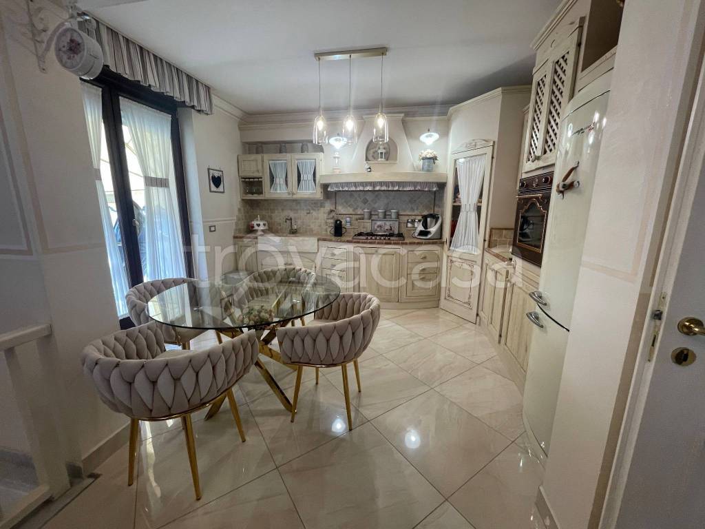 appartamento in vendita a Viareggio in zona Torre del Lago