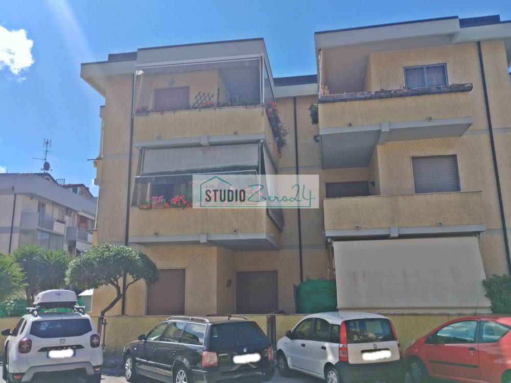 appartamento in vendita a Viareggio in zona Migliarina