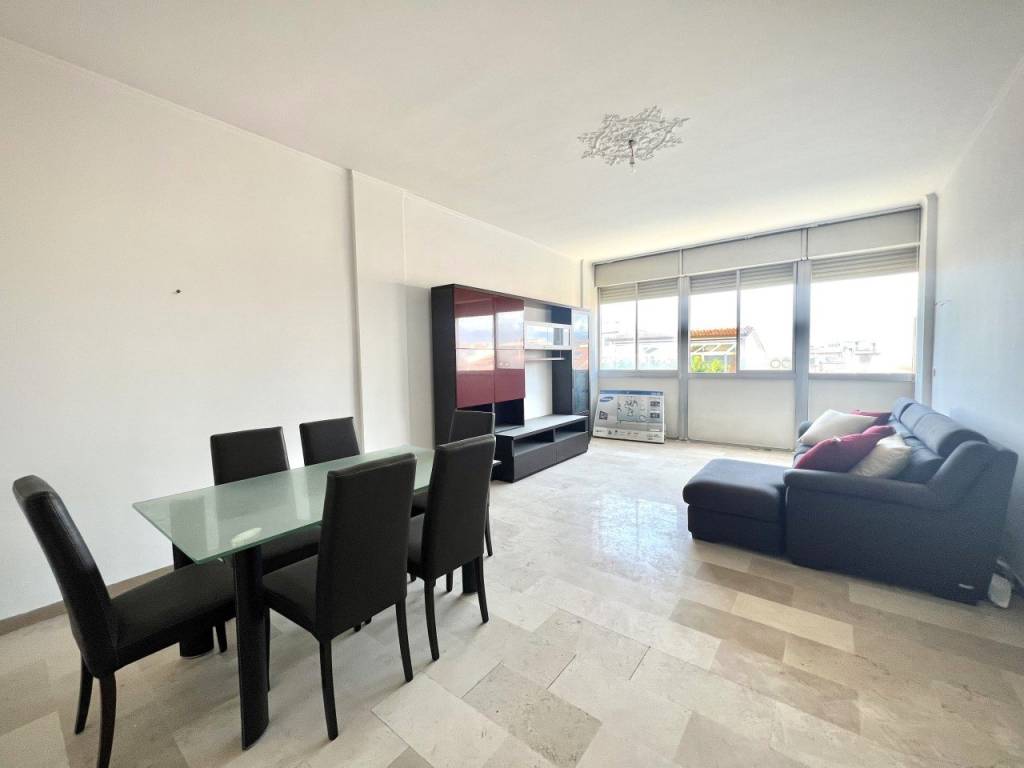 appartamento in vendita a Viareggio in zona Centro Storico