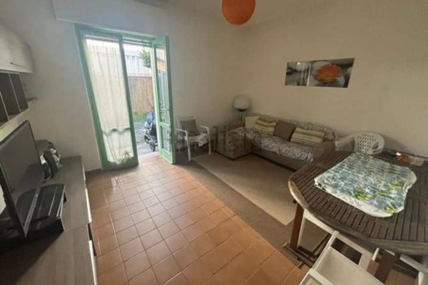 appartamento in vendita a Viareggio in zona Marco Polo