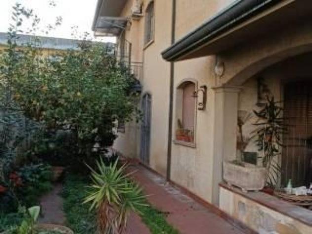 casa indipendente in vendita a Viareggio