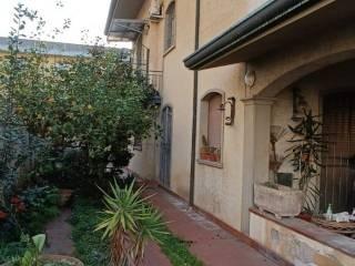 casa indipendente in vendita a Viareggio