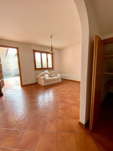 casa indipendente in vendita a Viareggio