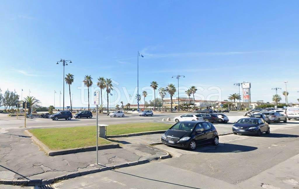 appartamento in vendita a Viareggio in zona Centro Storico