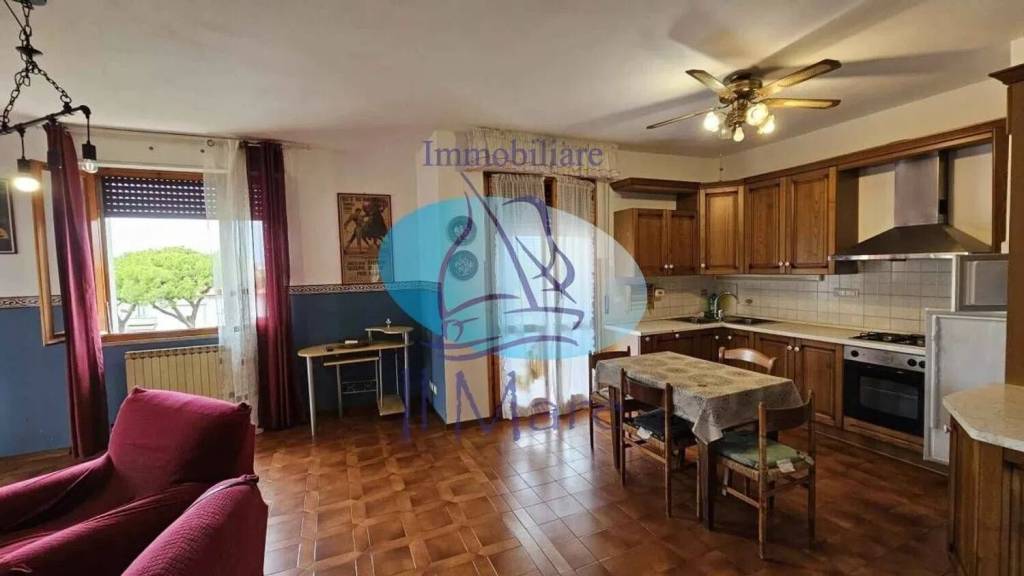 appartamento in vendita a Viareggio in zona Centro Storico