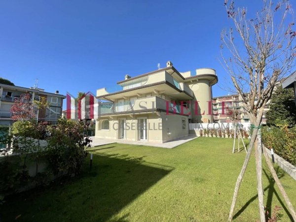 appartamento in vendita a Viareggio