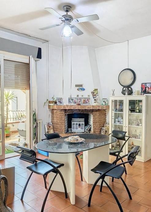 appartamento in vendita a Viareggio in zona Torre del Lago