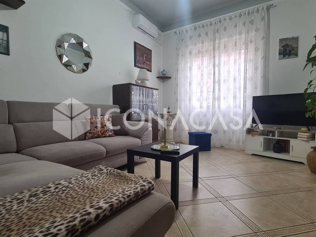 casa indipendente in vendita a Viareggio in zona Migliarina