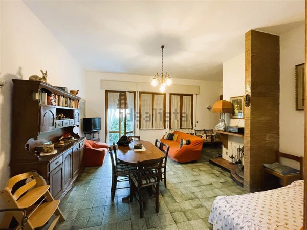 casa indipendente in vendita a Viareggio in zona Campo d'Aviazione