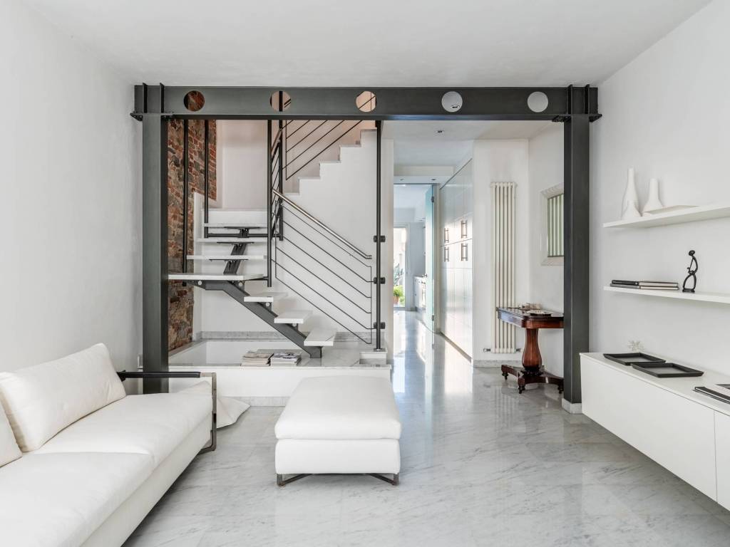 casa indipendente in vendita a Viareggio