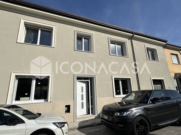 casa indipendente in vendita a Viareggio in zona Migliarina