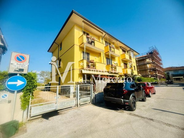 appartamento in vendita a Viareggio in zona Campo d'Aviazione