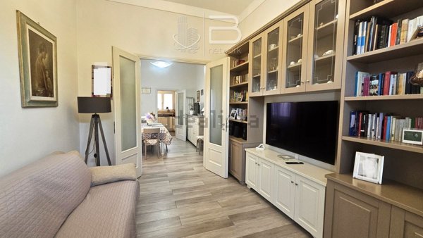 casa indipendente in vendita a Viareggio in zona Torre del Lago