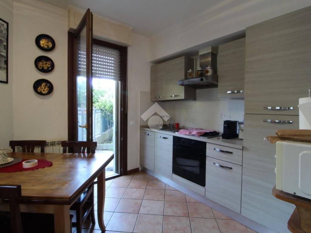 appartamento in vendita a Viareggio in zona Torre del Lago