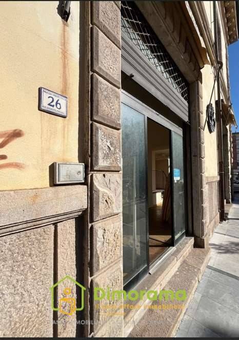 negozio in vendita a Viareggio