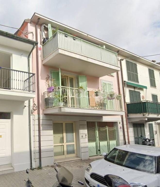 appartamento in vendita a Viareggio