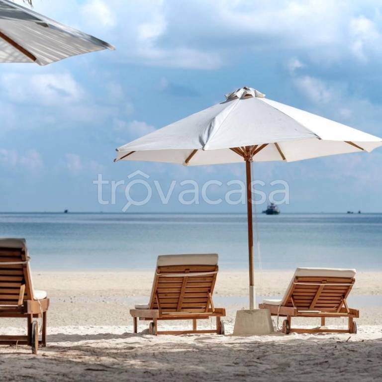 negozio in vendita a Viareggio