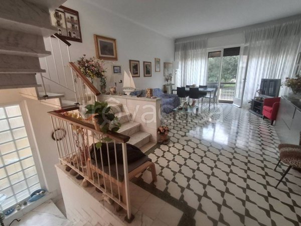 casa indipendente in vendita a Viareggio in zona Marco Polo