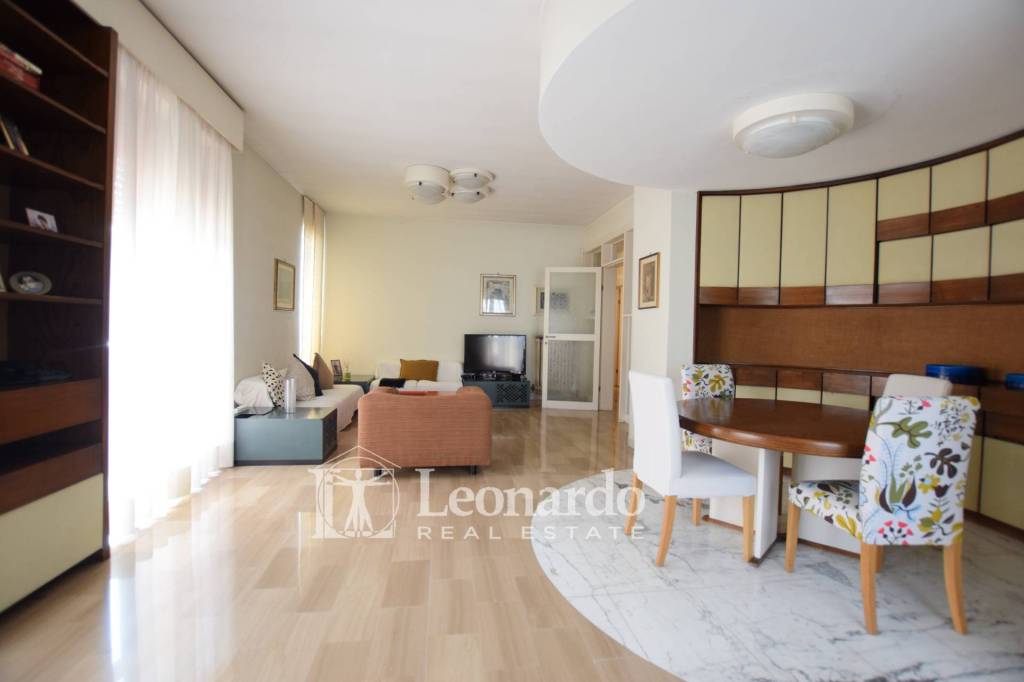 appartamento in vendita a Viareggio in zona Centro Storico