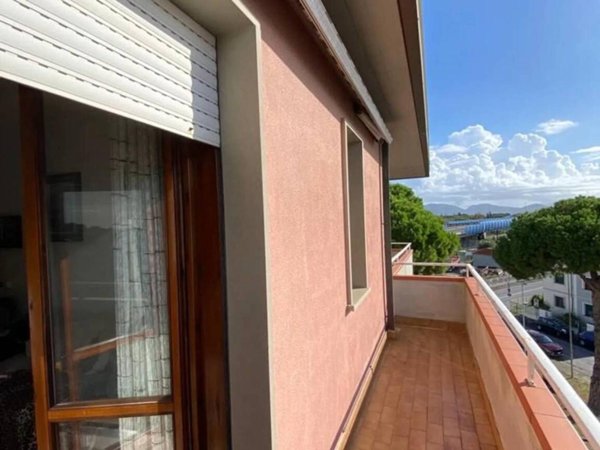 appartamento in vendita a Viareggio in zona Campo d'Aviazione