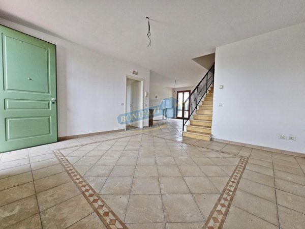 casa indipendente in vendita a Viareggio in zona Campo d'Aviazione