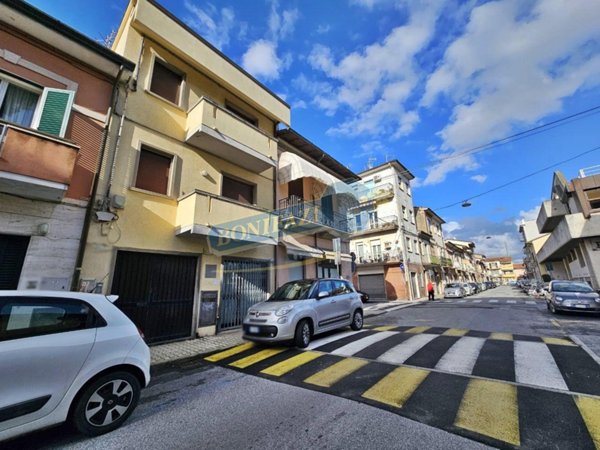 appartamento in vendita a Viareggio in zona Centro Storico