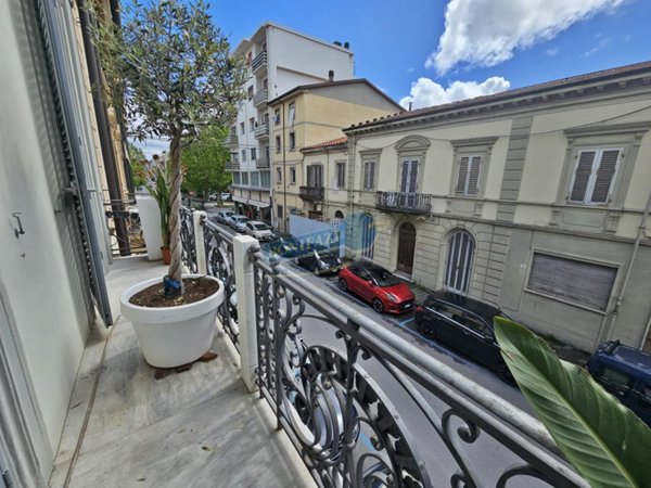 appartamento in vendita a Viareggio in zona Centro Storico