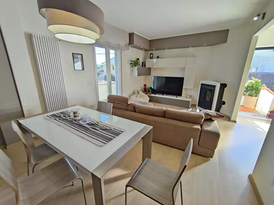casa indipendente in vendita a Viareggio in zona Migliarina