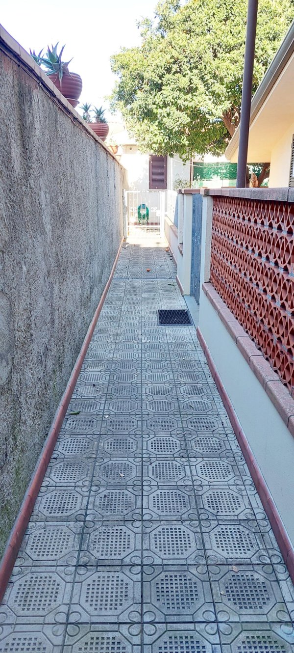 casa indipendente in vendita a Viareggio in zona Centro Storico