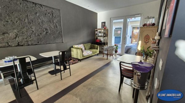 casa indipendente in vendita a Viareggio