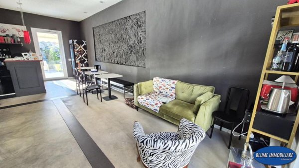 casa indipendente in vendita a Viareggio