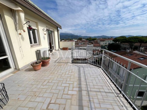 appartamento in vendita a Viareggio in zona Don Bosco