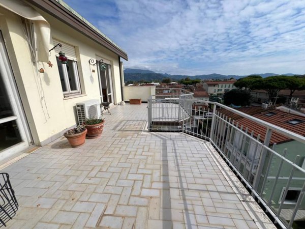 appartamento in vendita a Viareggio in zona Don Bosco