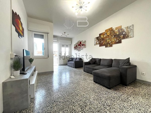 appartamento in vendita a Viareggio in zona Migliarina