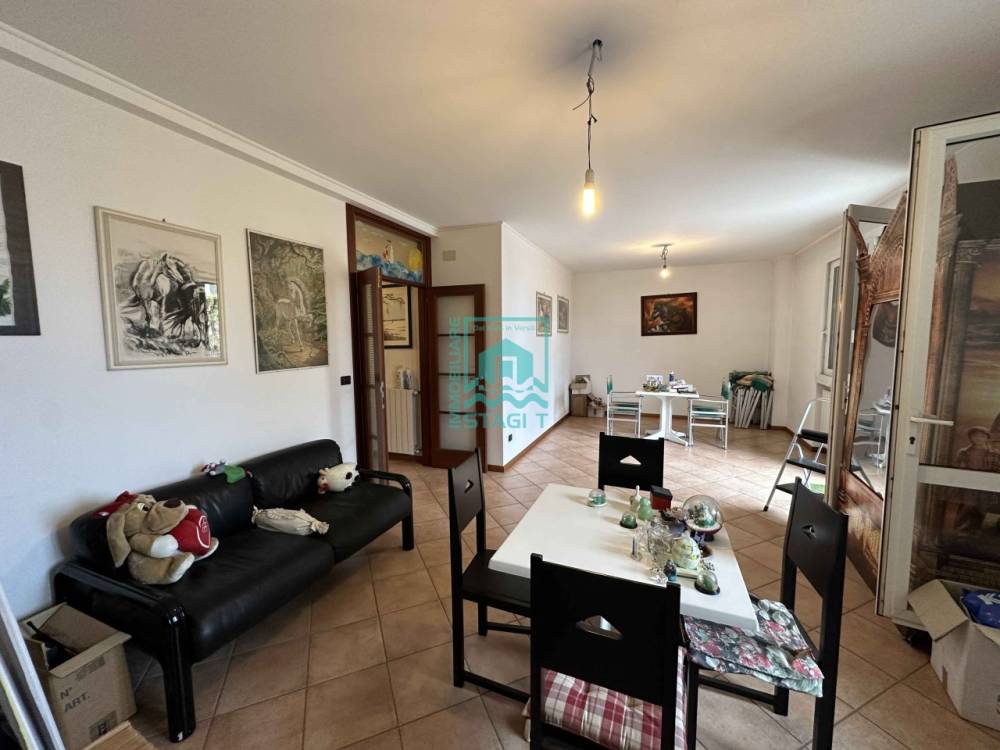 appartamento in vendita a Viareggio in zona Marco Polo