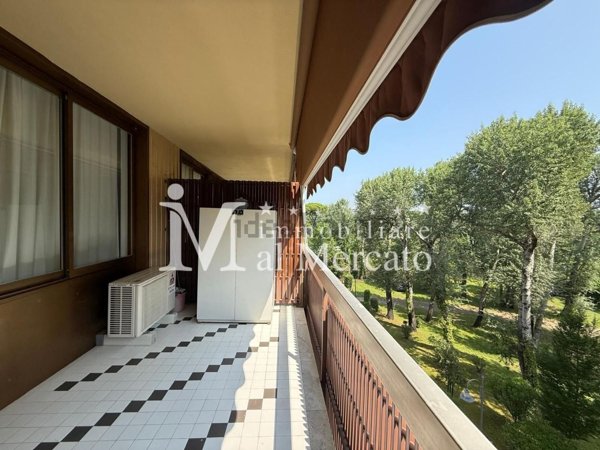 appartamento in vendita a Viareggio