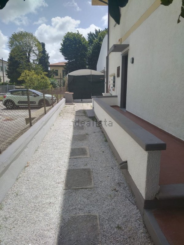 appartamento in vendita a Viareggio in zona Torre del Lago