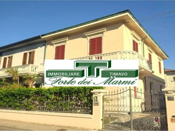 casa indipendente in vendita a Viareggio in zona Marco Polo
