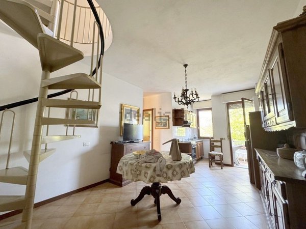 appartamento in vendita a Viareggio in zona Torre del Lago