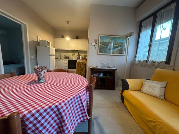 appartamento in vendita a Viareggio in zona Torre del Lago