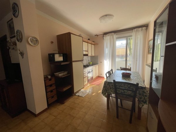 appartamento in vendita a Viareggio in zona Torre del Lago