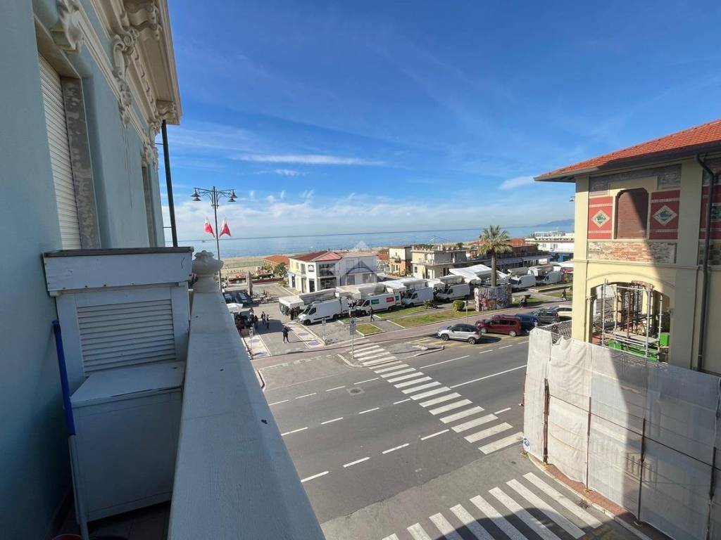 appartamento in vendita a Viareggio